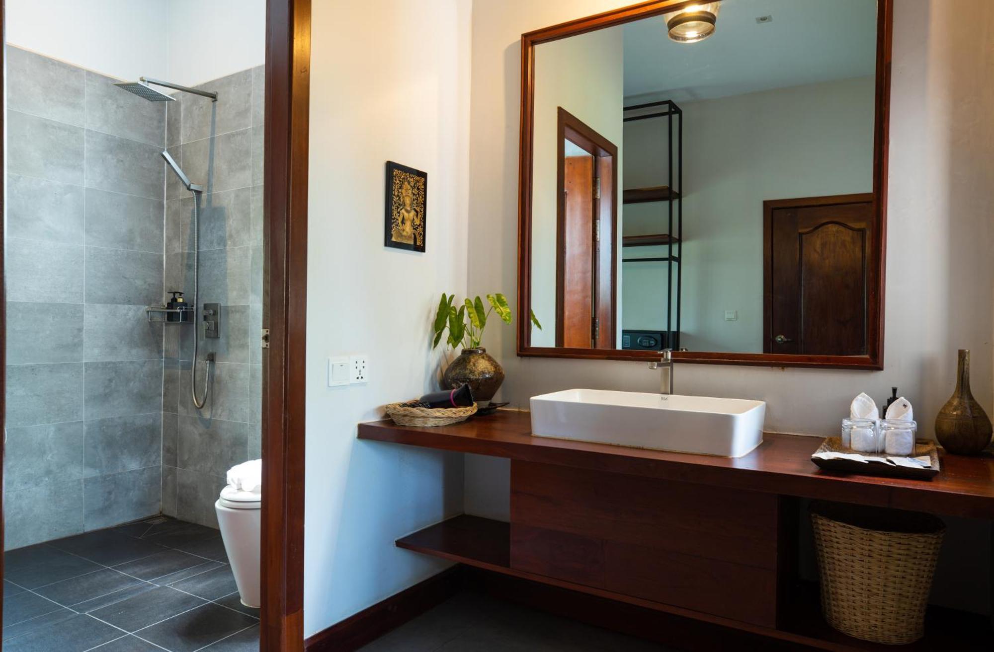 Golden Vishnu Villa Siem Reap Exterior photo